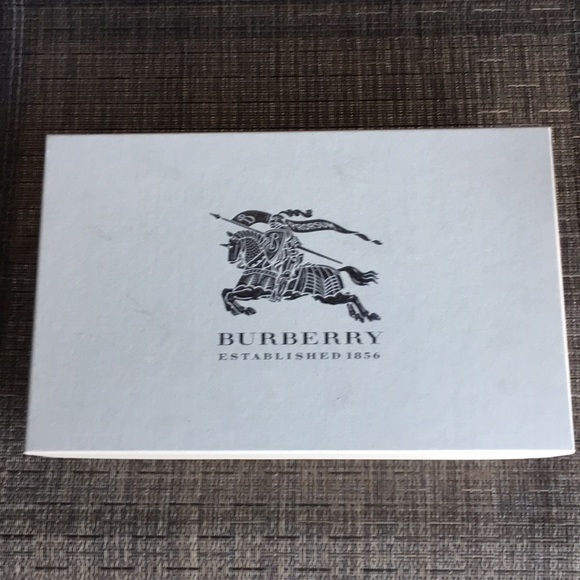 Burberry flats - Picture 10 of 10